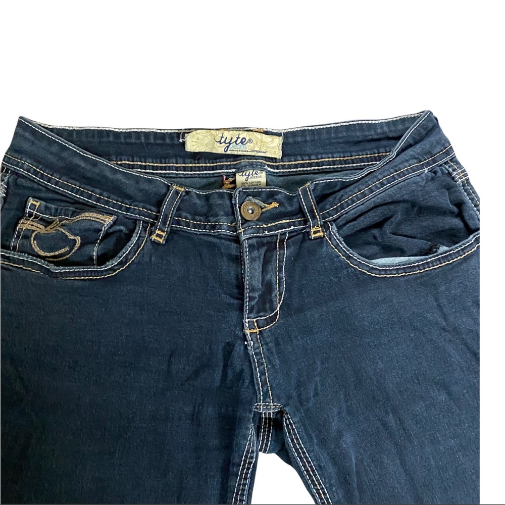 24 HRS SALE ONLY Bermudas Jeans Size 5, Junior, Stretchable